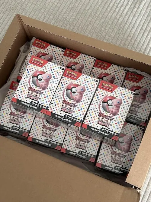 Carton de coffrets de boosters Pokémon 151