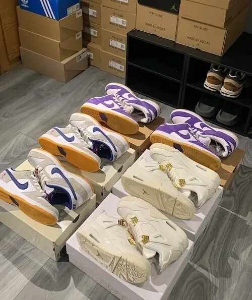 Nike Dunk Low violettes et Air Jordan 4 crème achetées pour la revente